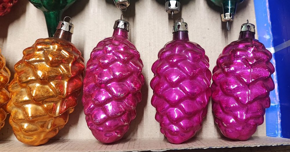 Stare szklane bombki szyszki ozdoby choinkowe prl