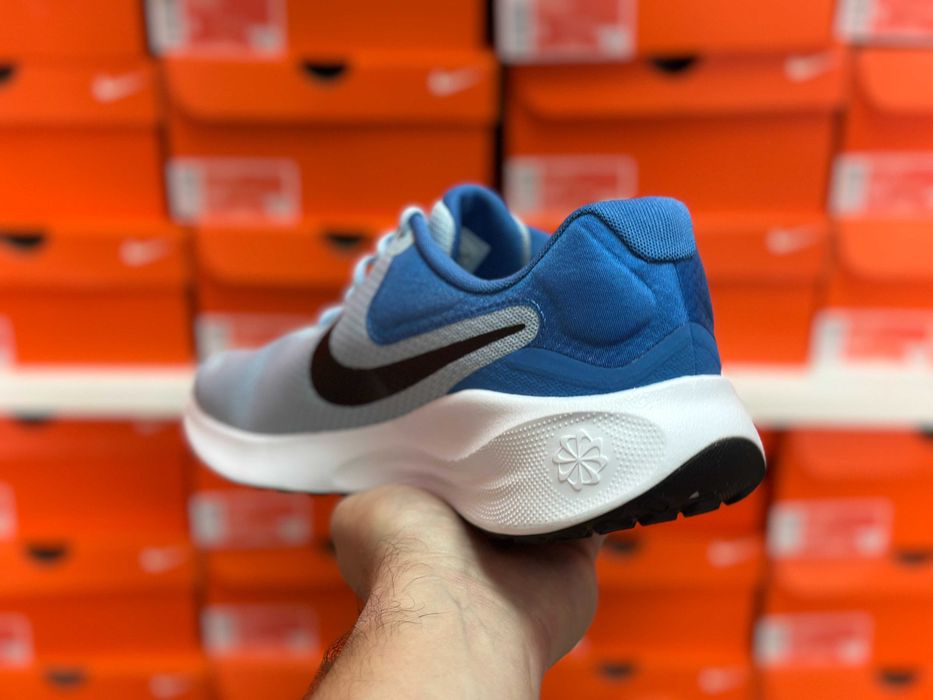 Кросівки Nike Revolution 7	кроссовки FB2207-402