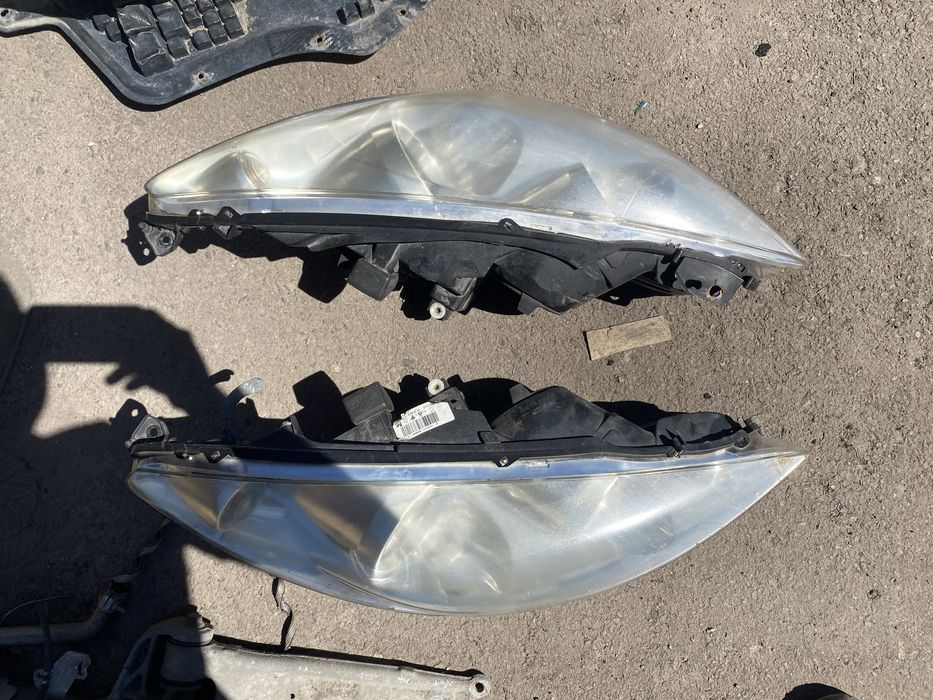 Фара Пежо 308 Т7 Peugeot 308 t7