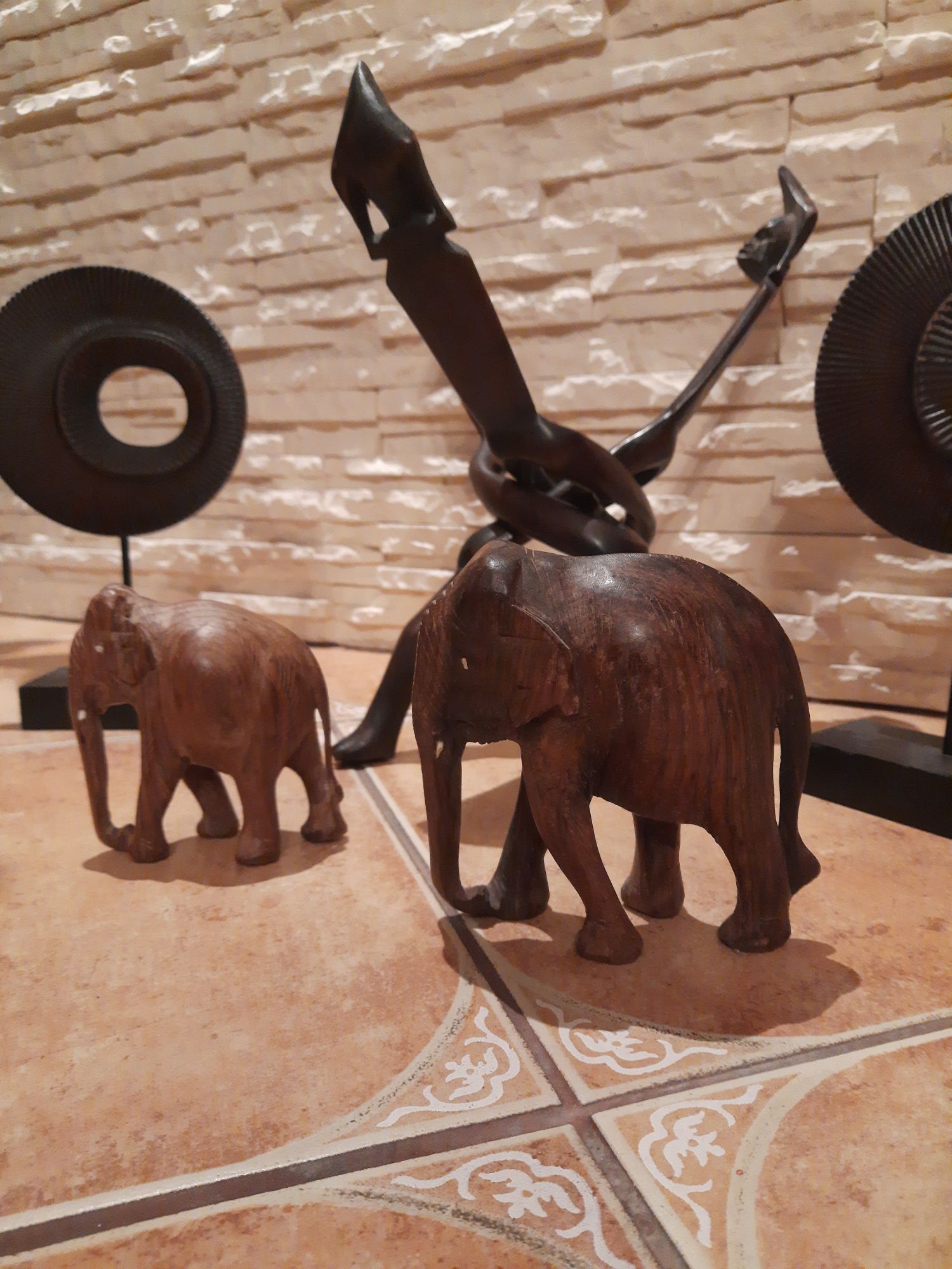 Słonie drewniane dekoracje drewniane