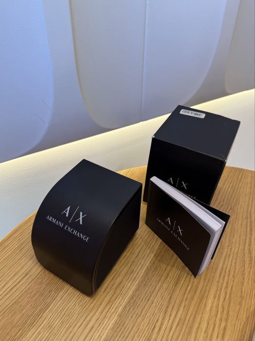 ARMANI Exchange годинник