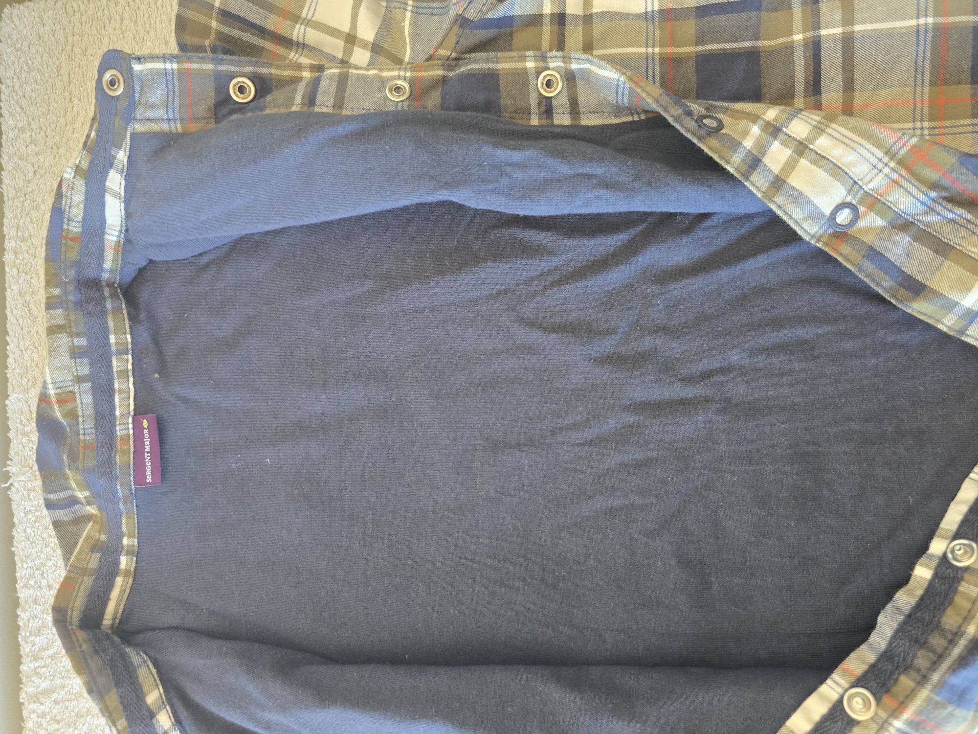 Camisa quente Sergent Major para menino de 10 anos.