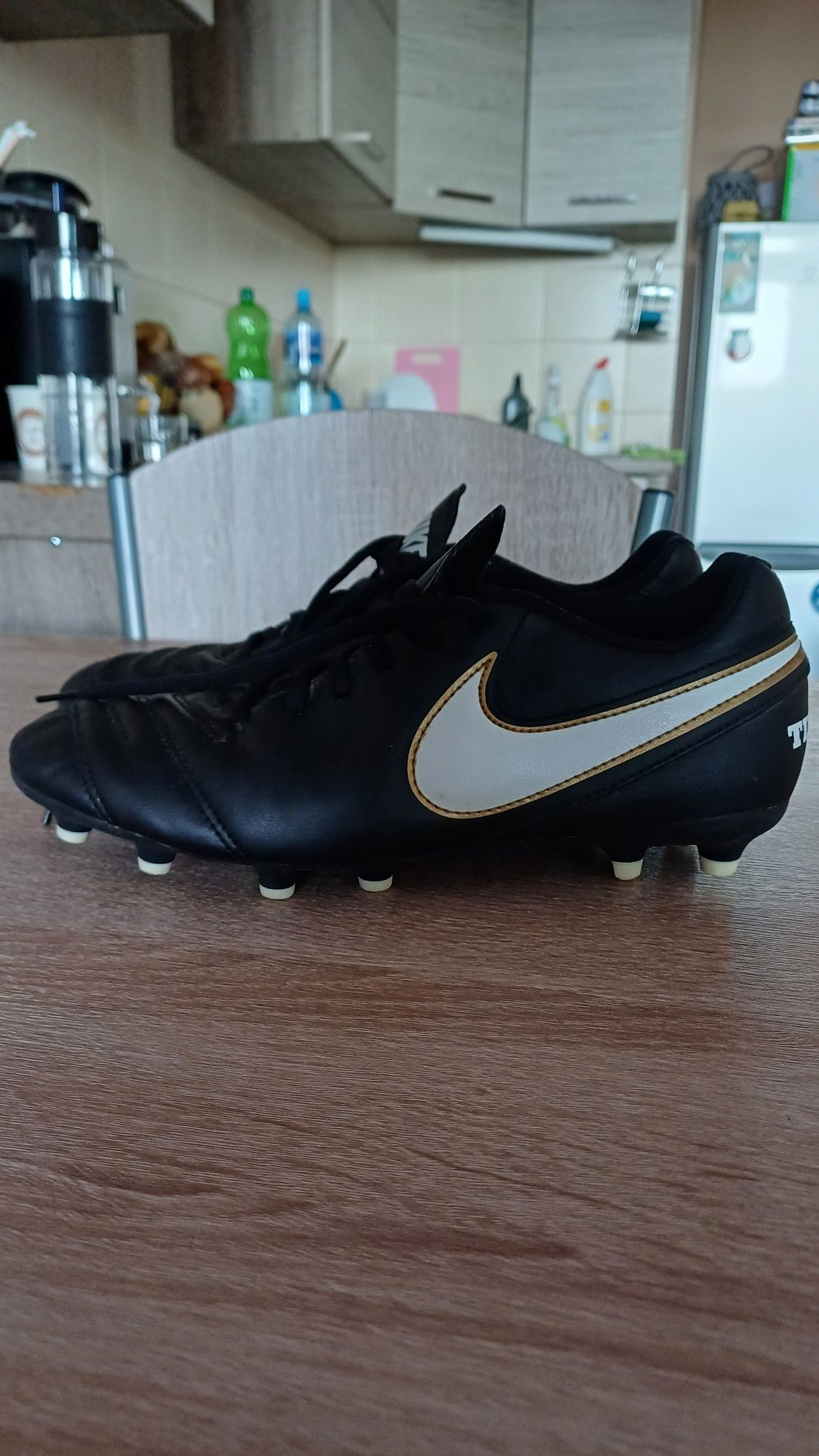 Buty do biegania nike korki do grania w piłkę