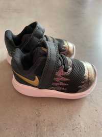 Buty / buciki NIke rozmiar 17 - 8cm NOWE