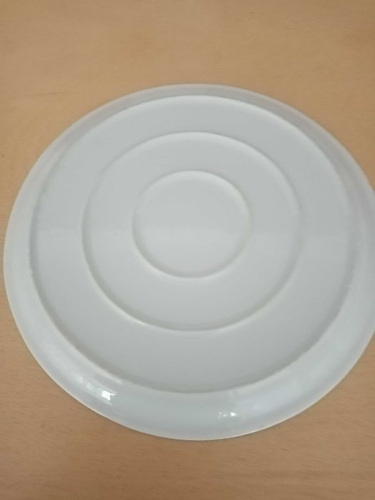 Cozinha: prato de cerâmica para pizza (quase novos)