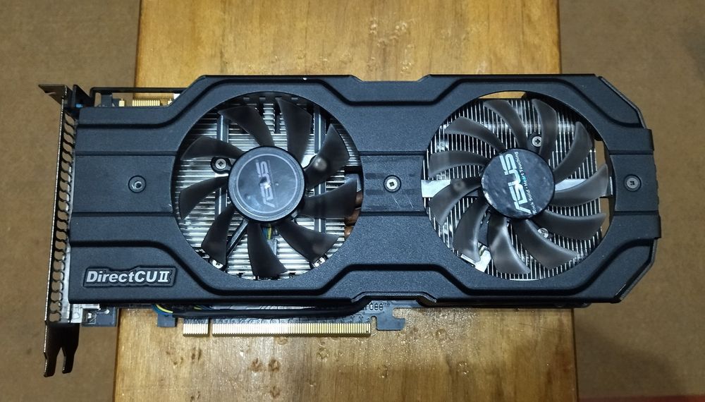 Відеокарта ASUS GeForce GTX 560