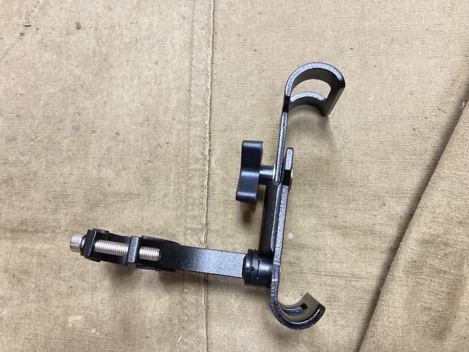 Алюминиевое крепление держатель для телефона на руле