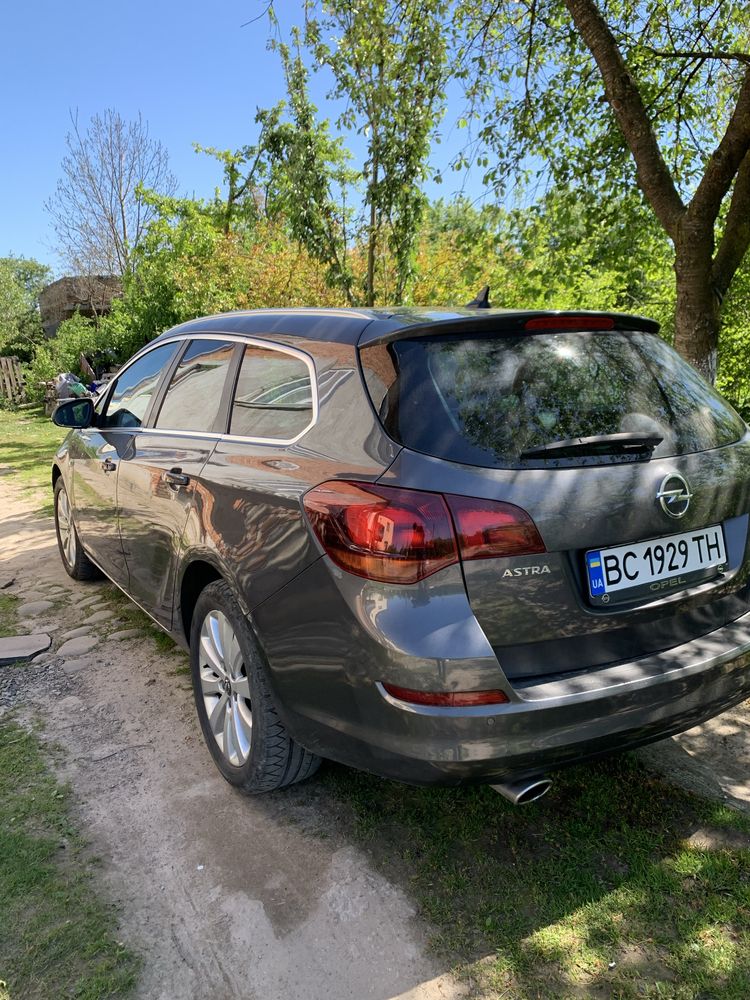 Прода opel astra j