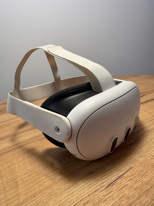 Meta Quest 3 oculus idealny stan etui