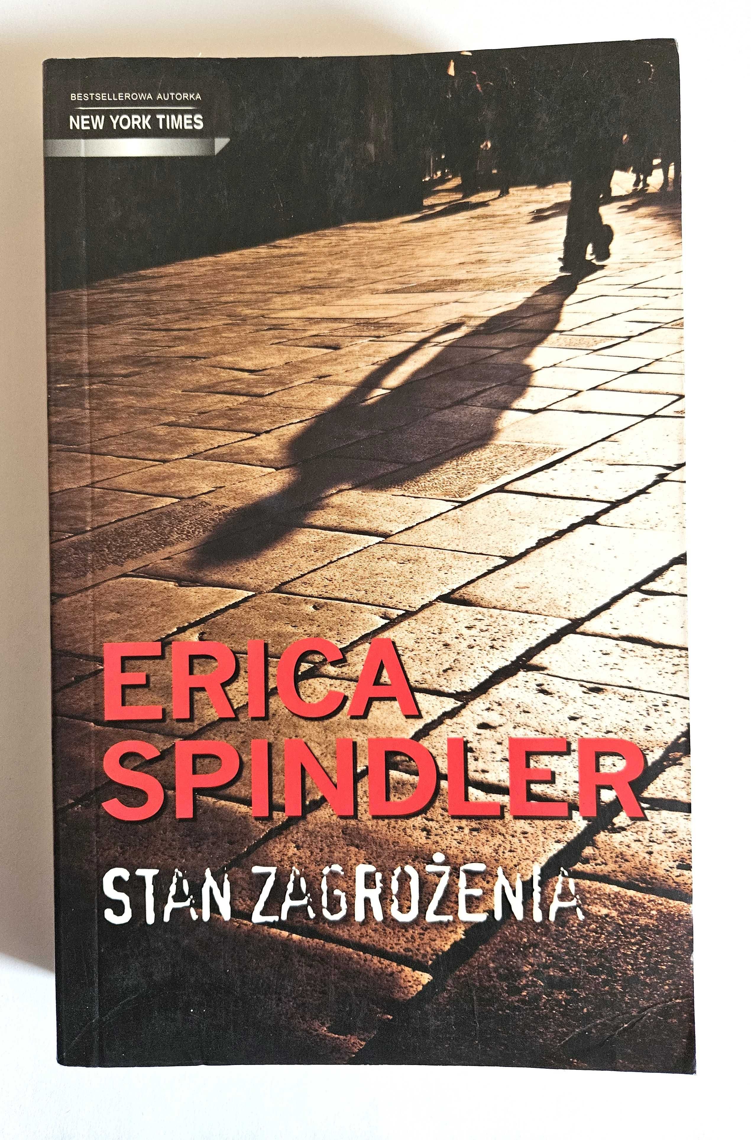 STAN ZAGROŻENIA - Erica Spindler