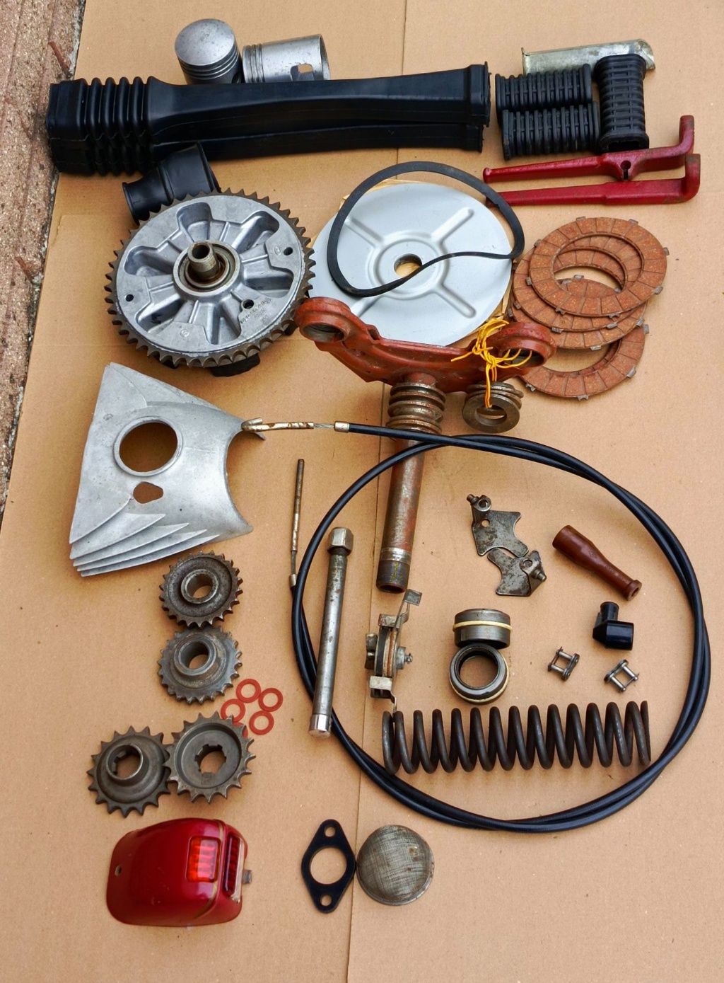 Новые запчасти JAWA, заезды,стоп