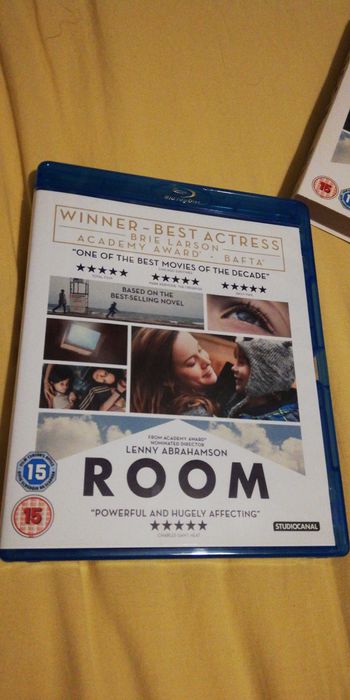 Blu ray do filme "Room" (portes grátis)