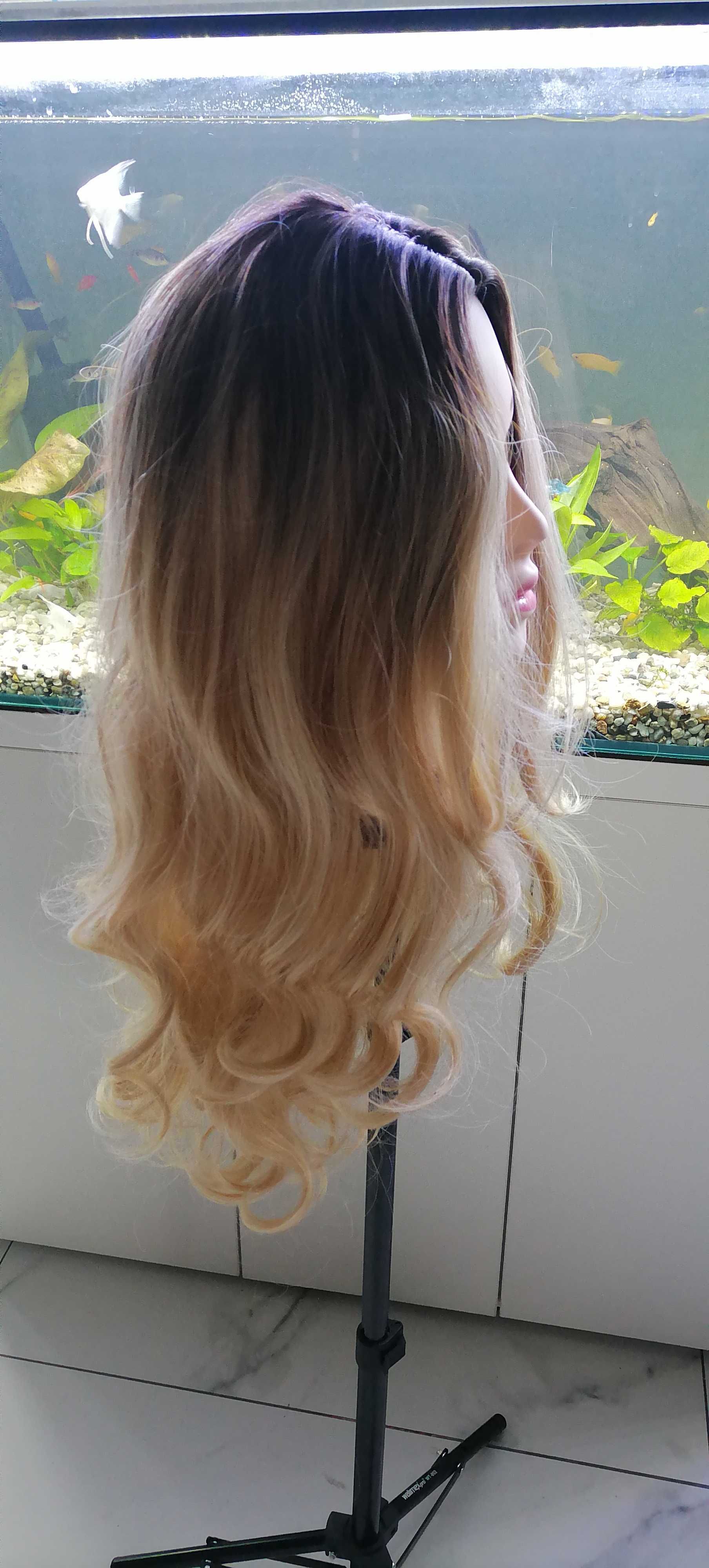 Peruka włosy blond, długa, środkowa część – ombre długie