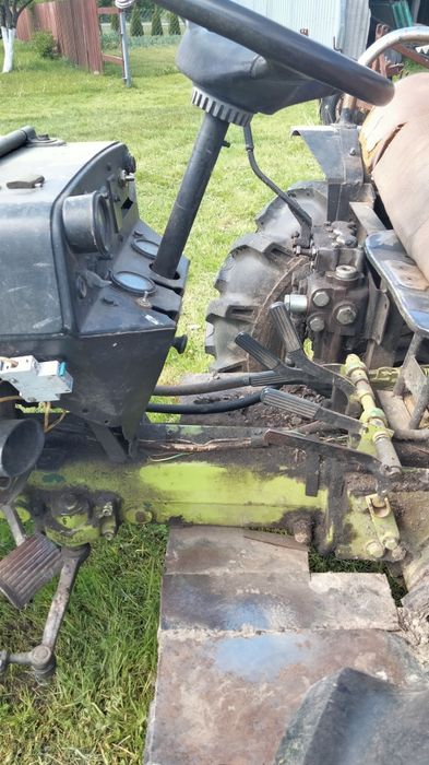 Продається трактор