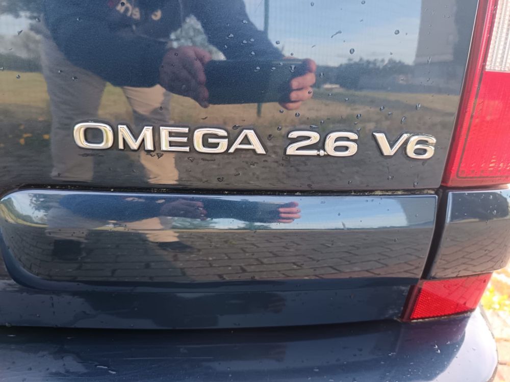 Opel Omega 2.6 V6