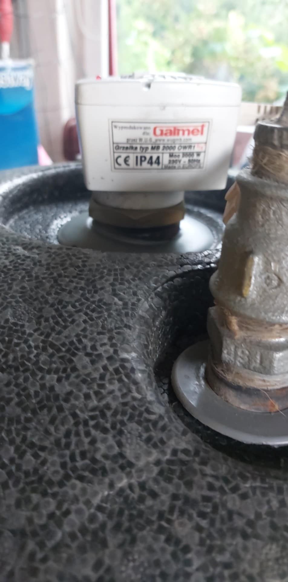 Wiszący bojler 120l