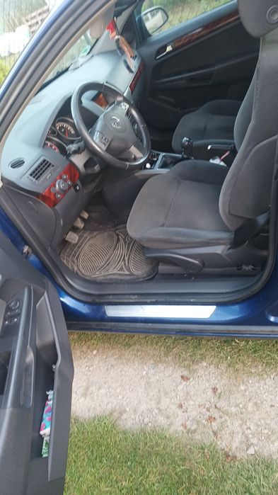 Opel Astra H  B+G
