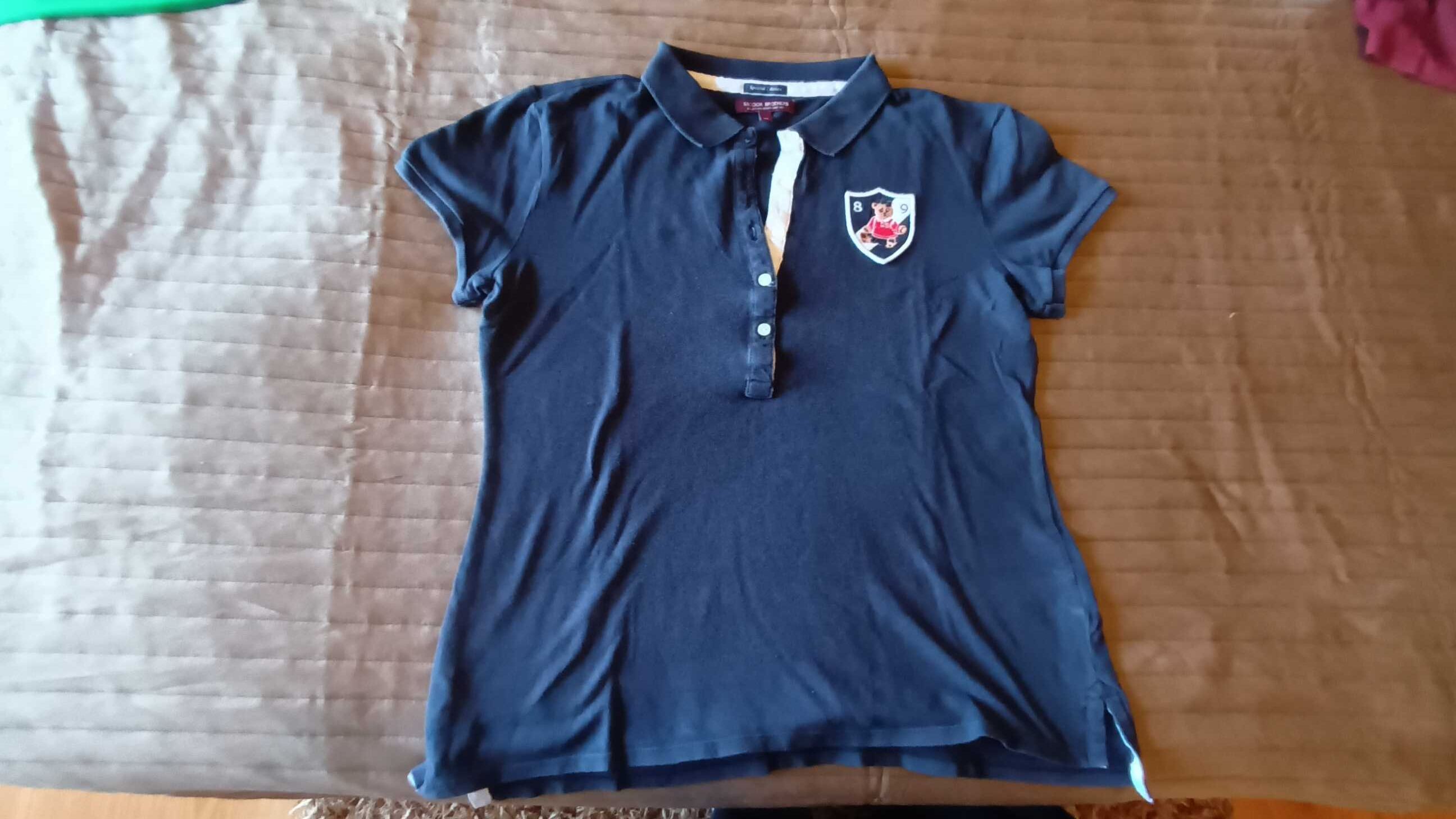 Polo  em azul escuro da Sacoor