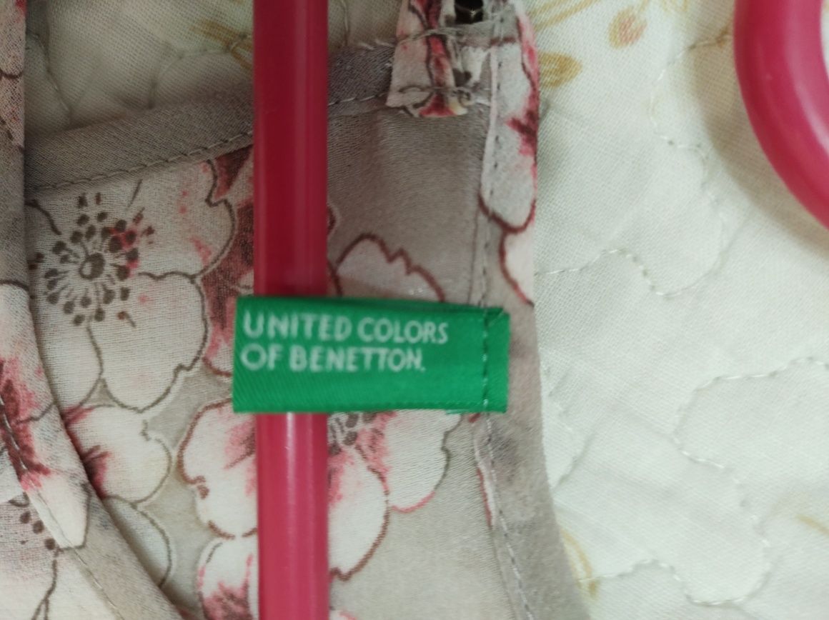 Блузка United colour of Benetton, размер L.