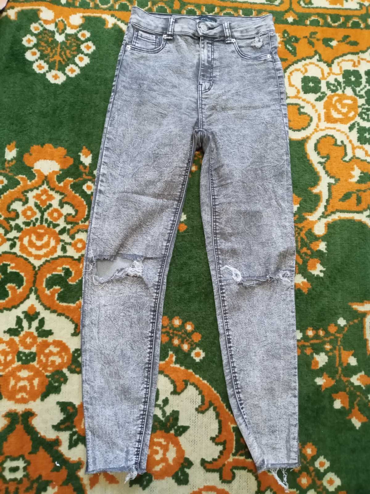 Косуха Zara xs , рваные джинсы Berchka 36 р.