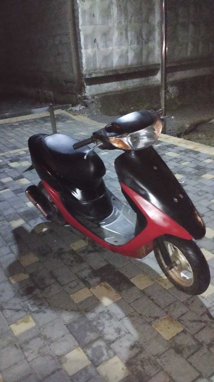 Продам скутер Honda Dio 34