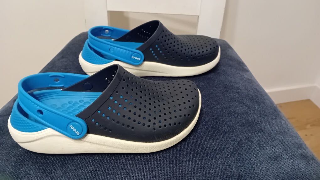 Śliczne Crocs klapki sportowe Literide rozmiar. 33/34