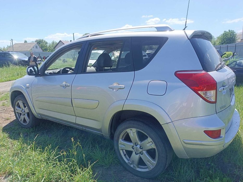 Разборка Toyota RAF 4 третье поколение 2005-2012 раф 4 поколение 3