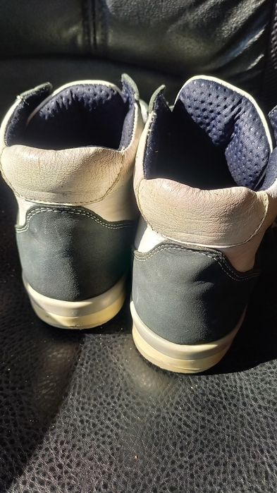 Ортопедичне взуття на міжсезоння.