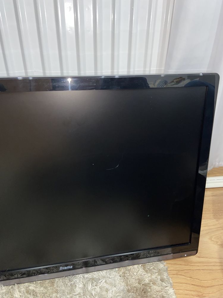 Monitor iiyama 26”