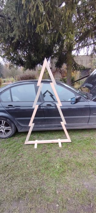 Drewniana choinka 175 cm x 105cm