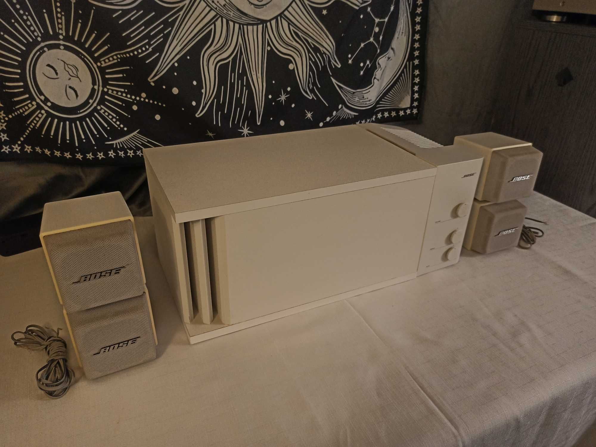 Kolumny BOSE Powered Acoustimass 3 Series II + BOSE CUBE SYSTEM AM-5