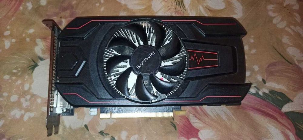 Видеокарта Sapphire Radeon RX 560 Pulse 4GB