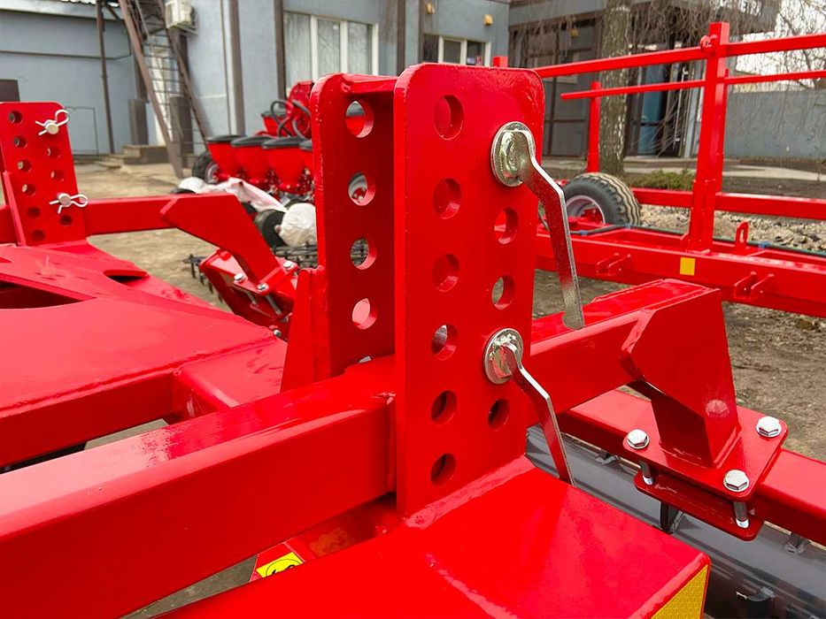 Глубокорыхлитель 2,0 м Чизель 1,5 м 1,8 м  2,5 м Глибокорозпушувач 3 м