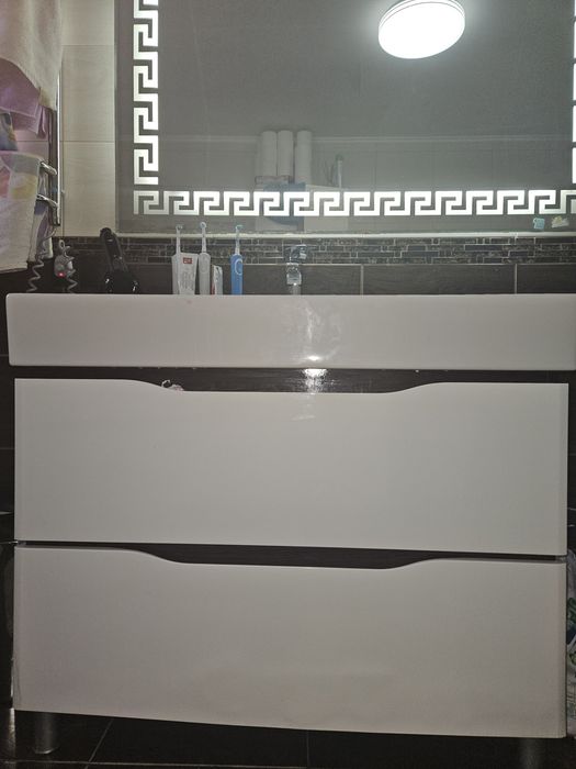 Тумба з умивальником