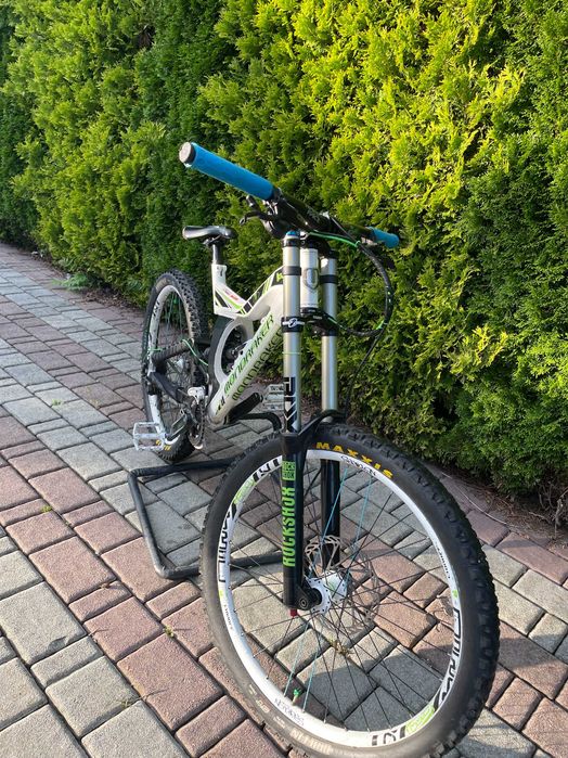 Rower DH Mondraker full