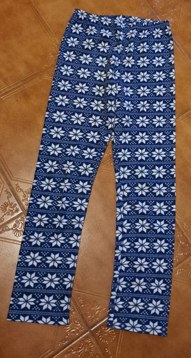 Pijama azul criança