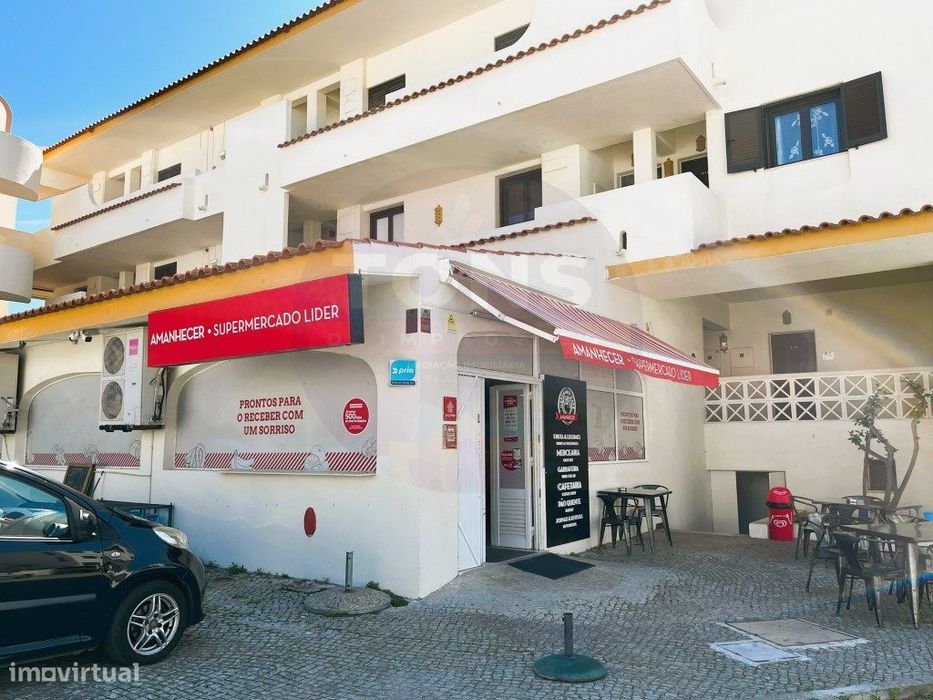 Edifício Comercial com Rentabilidade Ativa - Albufeira