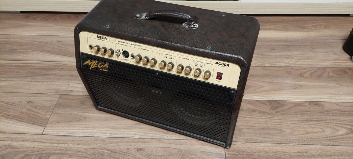 Wzmacniacz do gitary Mega Amp AC-60R