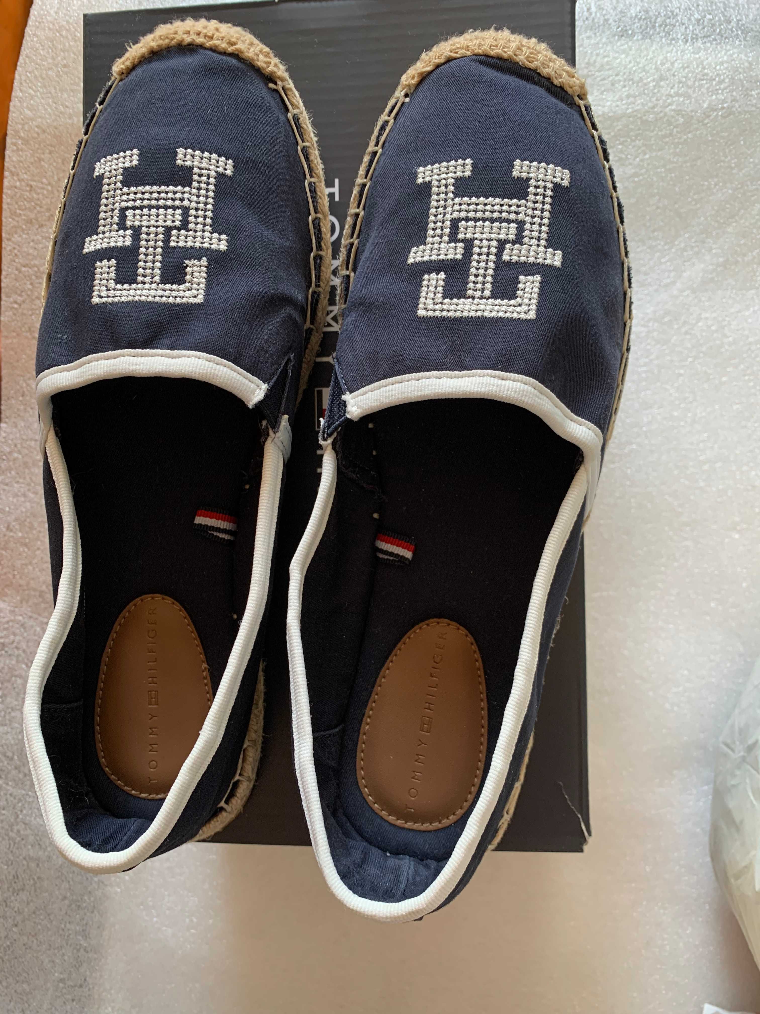 Продам мокасины Tjmmy Hilfiger.