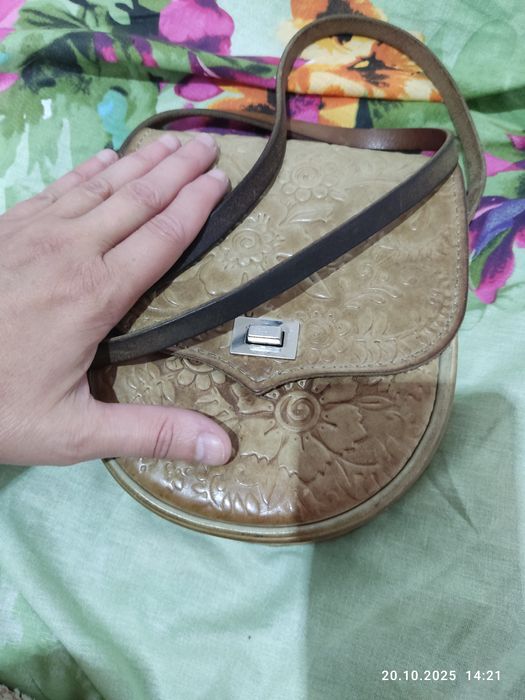 Сумочка женская  кожаная