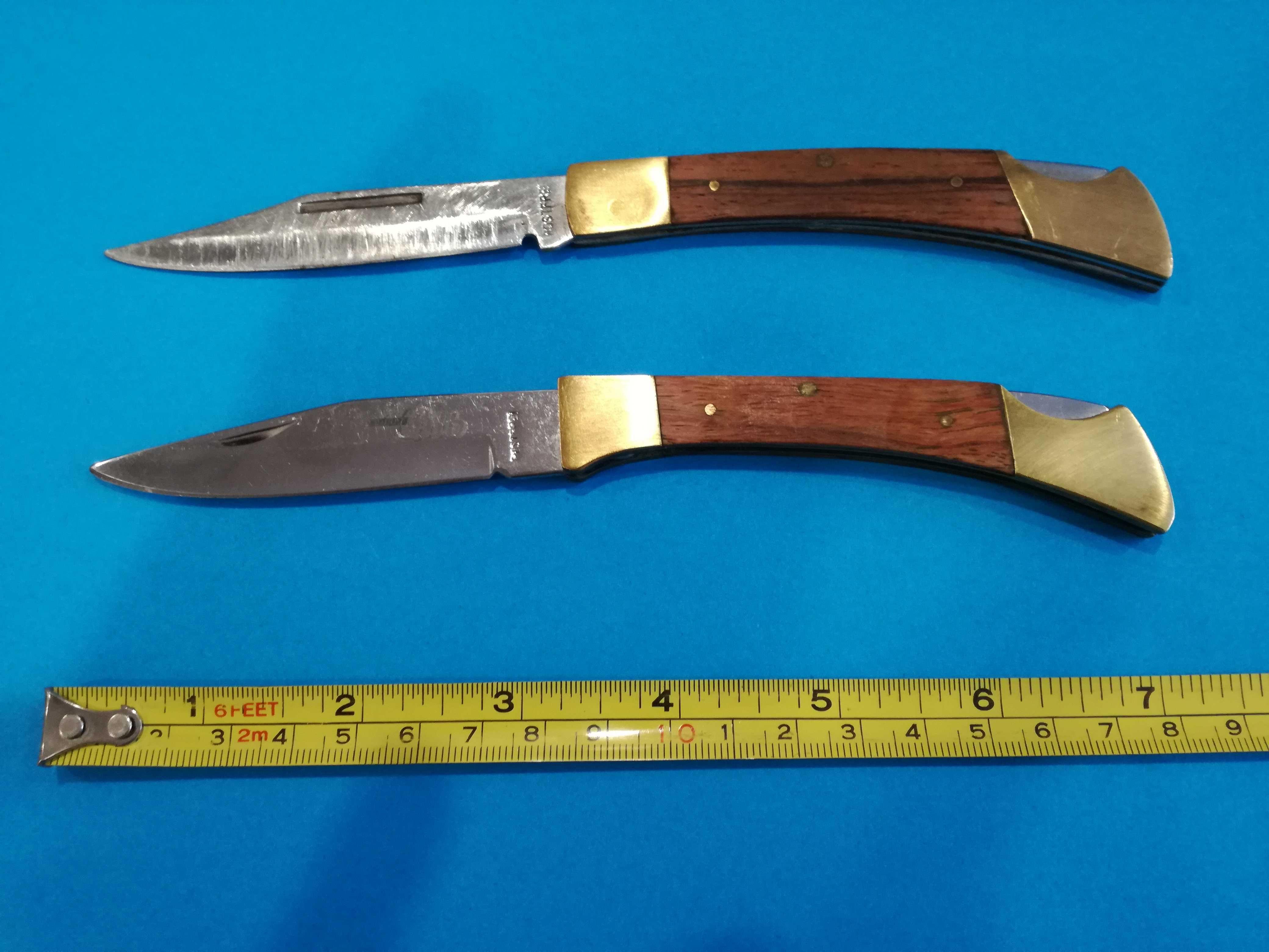 2 Canivetes da Marca "Rostfrei",  Lâminas em Aço, Cabo  Madeira Latão