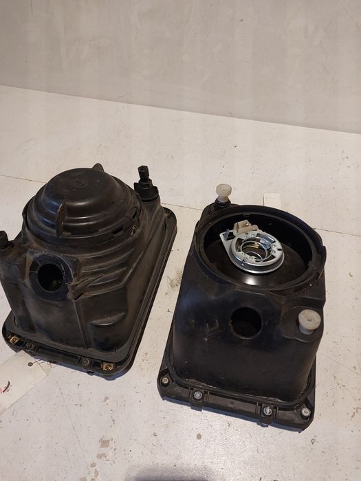 Mercedes 207 lampa przednia prawa lewa reflektor prawy lewy