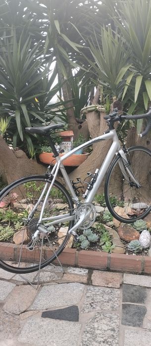 Bicicleta estrada specialized alez excelente estado