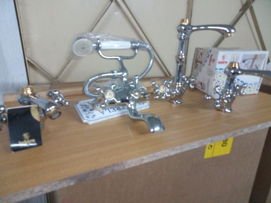 Misturadora casa de banho e cozinha