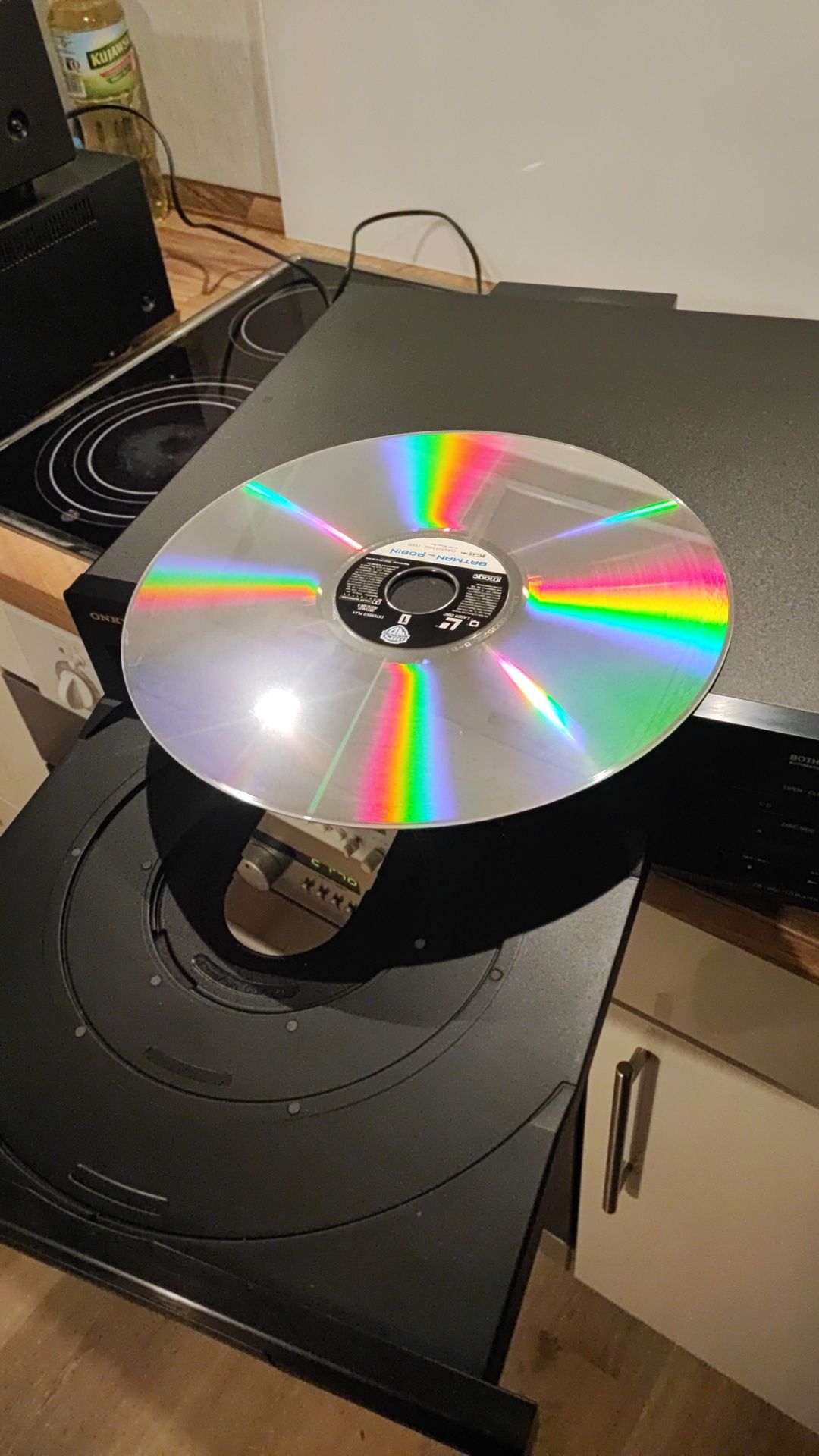 Onkyo DX-V370 i Onkyo DV-S717