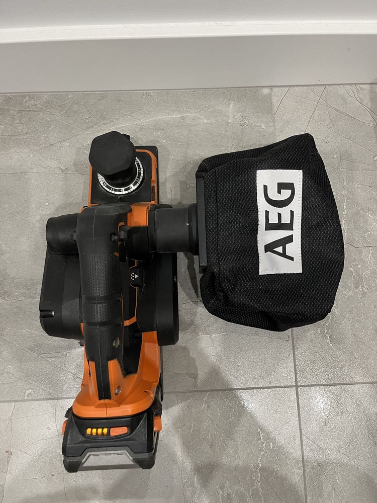 Strugarka AEG Powertools