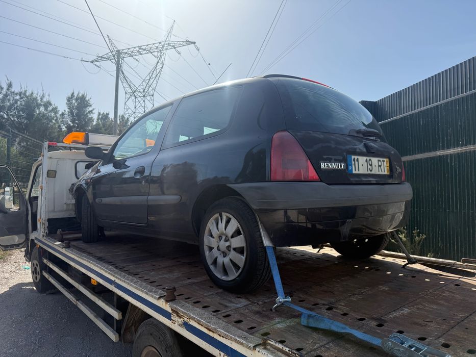 Renault clio 1.2 de 2001 para peças