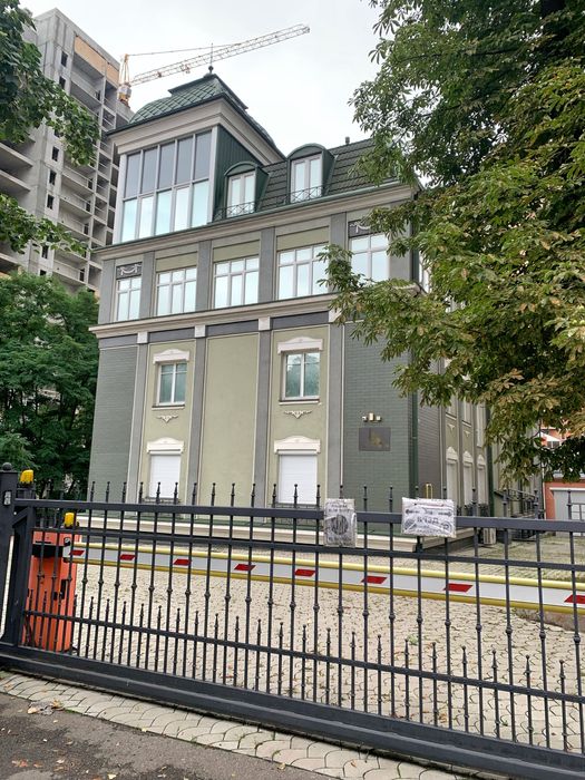 Осз 1800м2 Лифт Печерск Центр Дворец Украины Парковка Посольство Офис