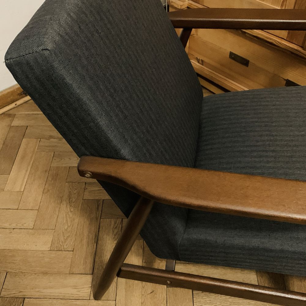 Fotel lisek | PRL | nowa szara tapicerka, gotowy do uźytku