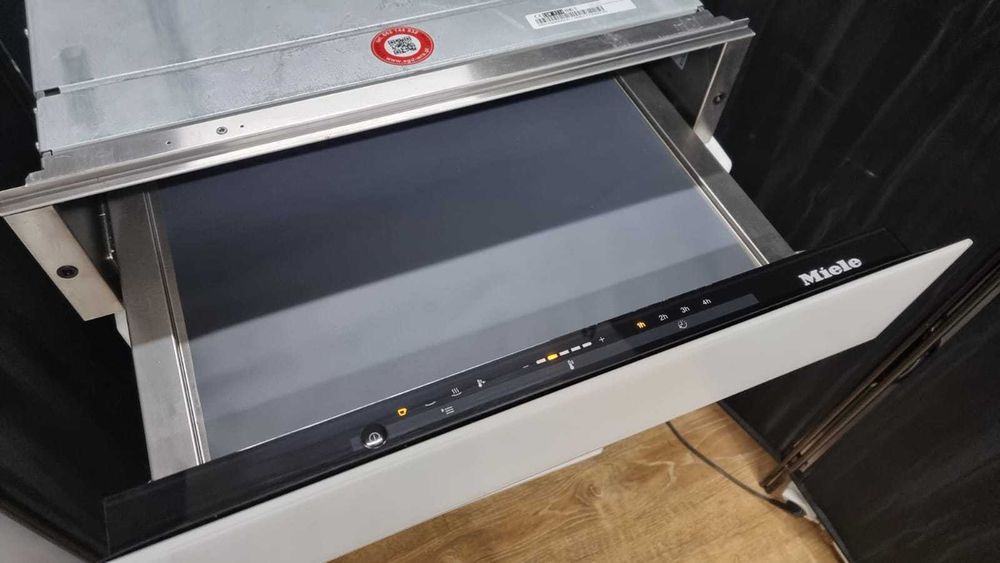 Szuflada grzewcza, do podgrzewania naczyń Miele ESW 6214, Biała